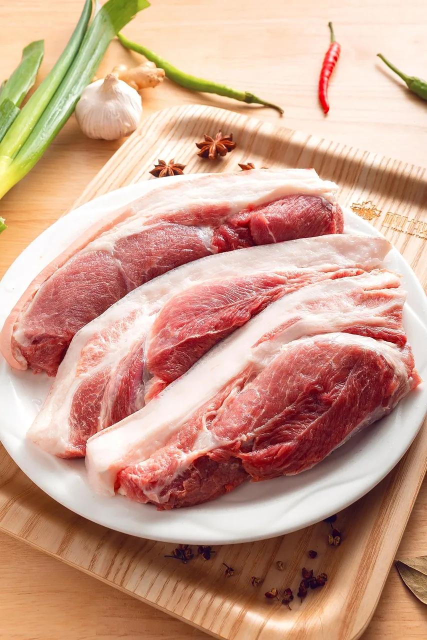 Fresh / Frozen Pork, Premium Quality Meat, Tender & Juicy, Ideal for Roasting, Frying, Stewing, Grilling & Daily Cooking